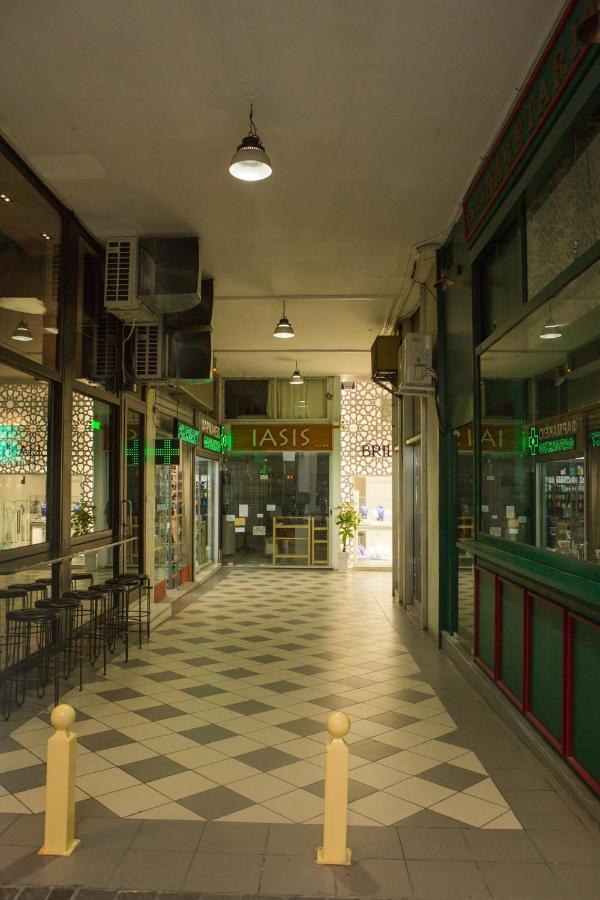 Appartamento Ermou 18 Mosaics Boutique Aprtm In Parliament Square Atene Esterno foto
