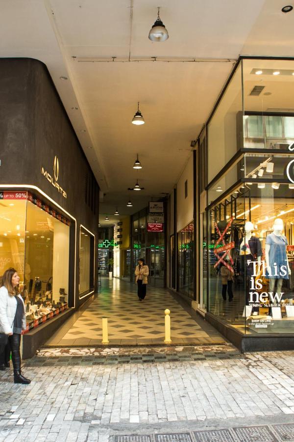 Appartamento Ermou 18 Mosaics Boutique Aprtm In Parliament Square Atene Esterno foto